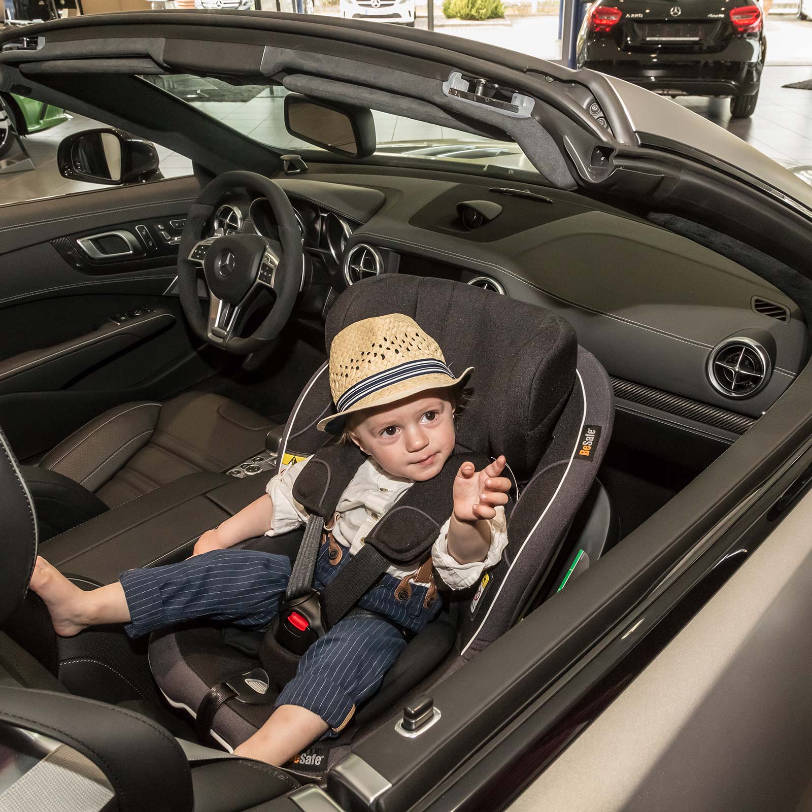 Autohaus Löhlein und Babyleicht Stefan Wiest Glashaus Nürnberg Fotografie Fotostudio Werbeagentur